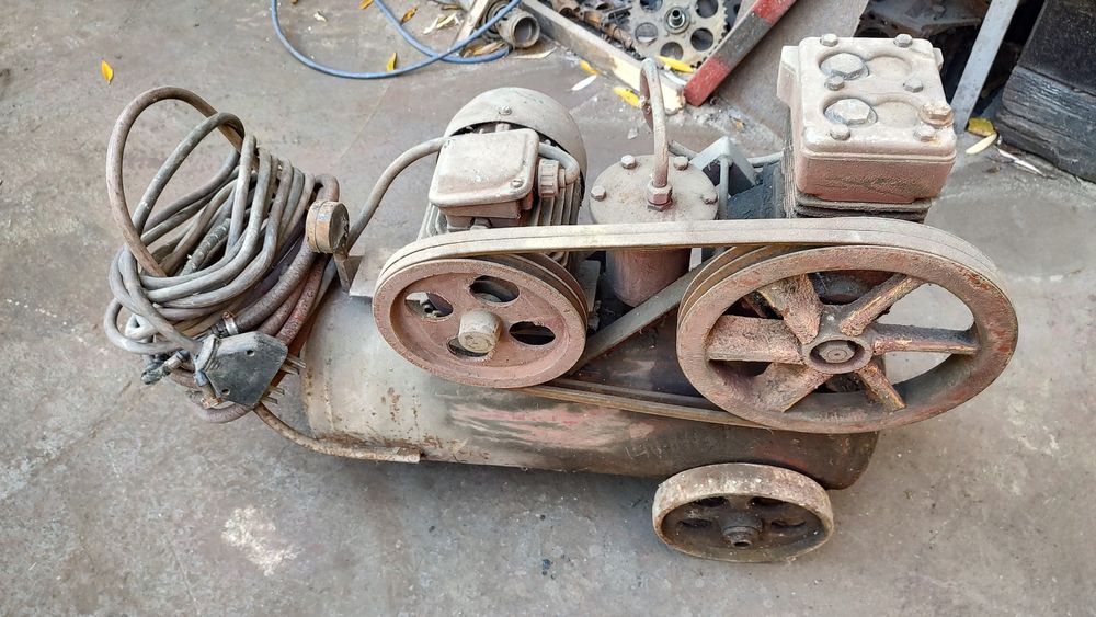 Компресор за въздух трифазен