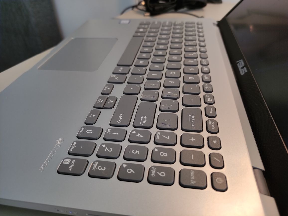 Laptop Asus x509