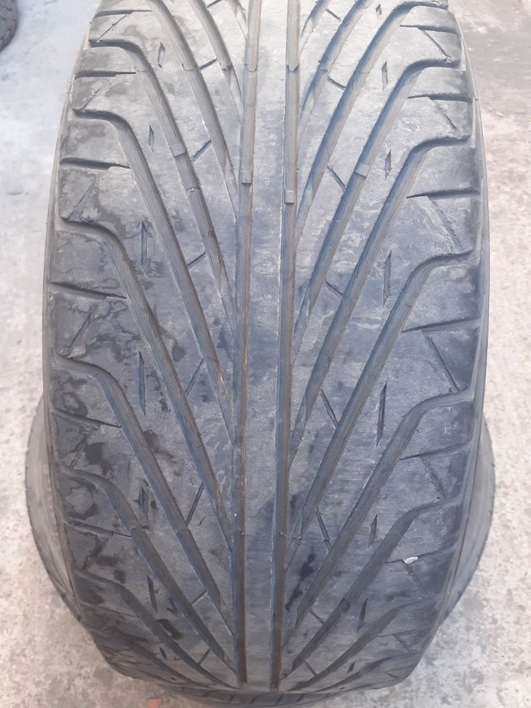 215/45R17 2шт TRIANGLE