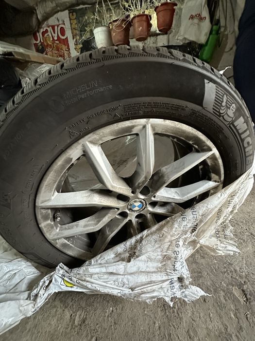 Jante cu anvelope de iarna R19 BMW x5 G05 265/50 r19