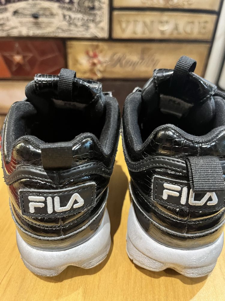 Adidasi Fila mas 34