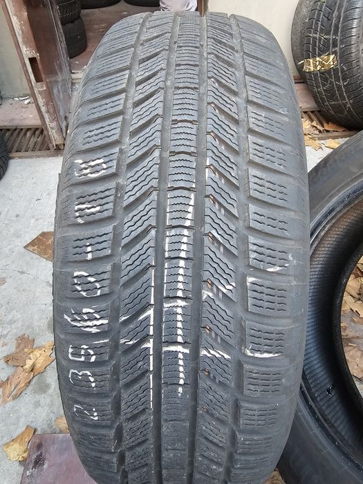 Anvelope iarna  235 60 18