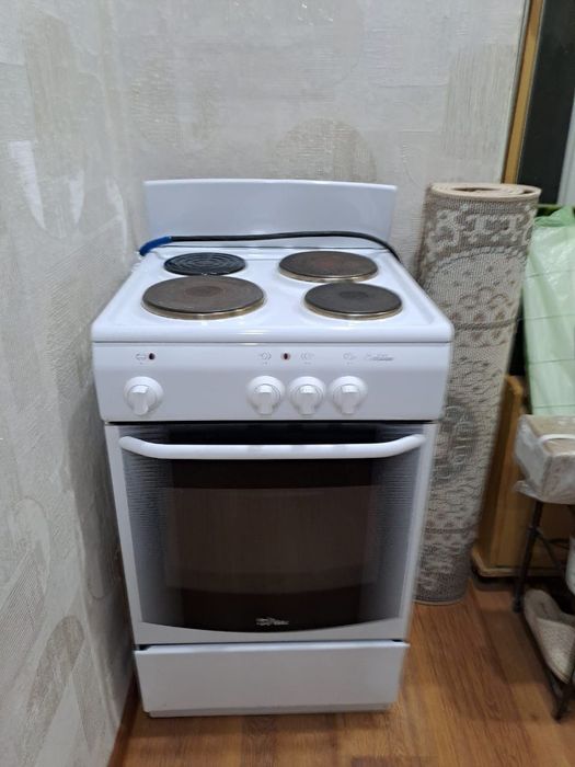 Продам плитку 3 секции работают