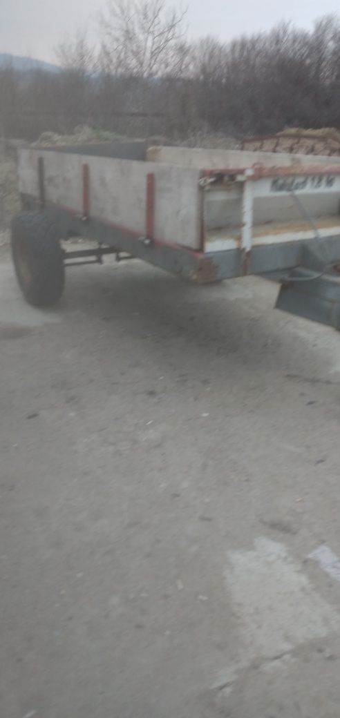 Remorca după tractor