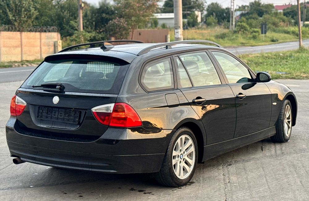 BMW 320D E91 M-Pachet interior/Panoramic/Xenon/Navi