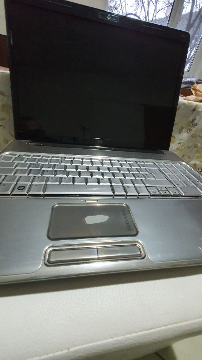 Лаптоп HP dv7