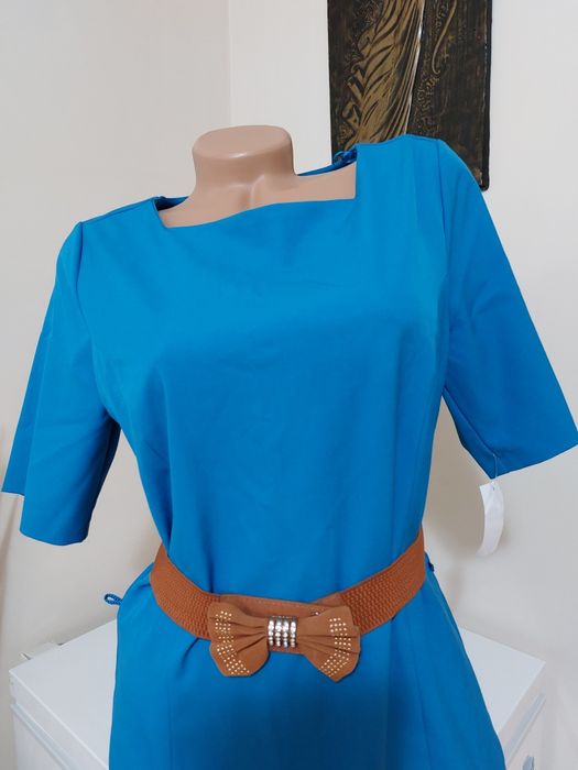 Стилна синя рокля