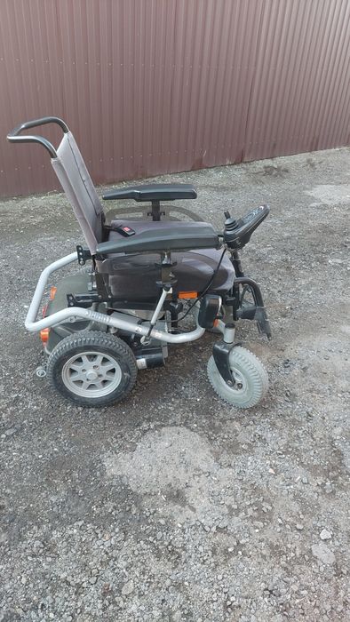 Căruț persoane cu dizabilități