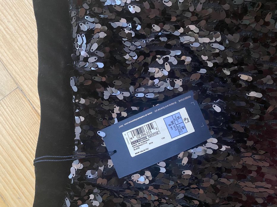 Нова пола с пакети M&S, с велур на колана, размер S