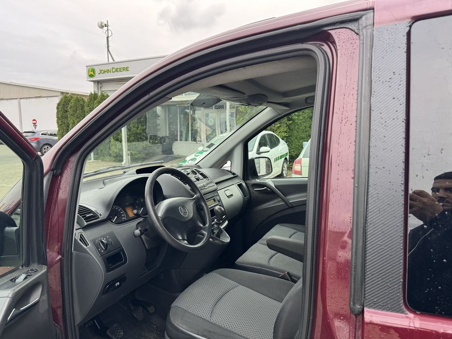 Vand/schimb cu autoplatforma Mercedes Vito 8+1 2012