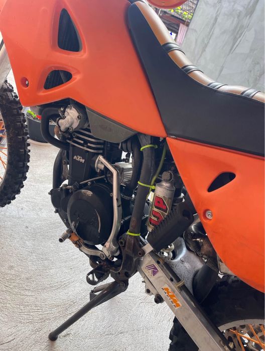 Vand sau schimb ktm lc4 400 cu acte