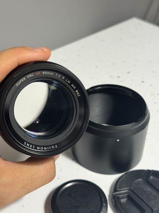 Fujifilm XF 90mm f/2 R LM WR