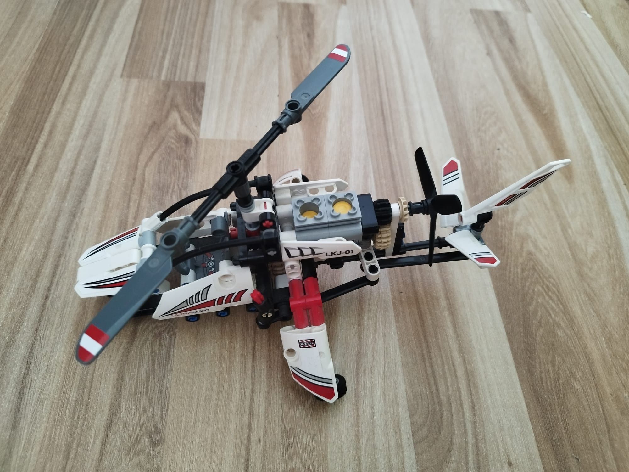 Lego Technic 42057 Elicopter