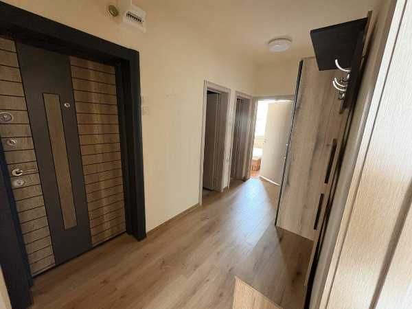 Продава се Тристаен апартамент в Бургас, Лазур - 85 кв.м за 2236 €/кв.м - Снимка #5