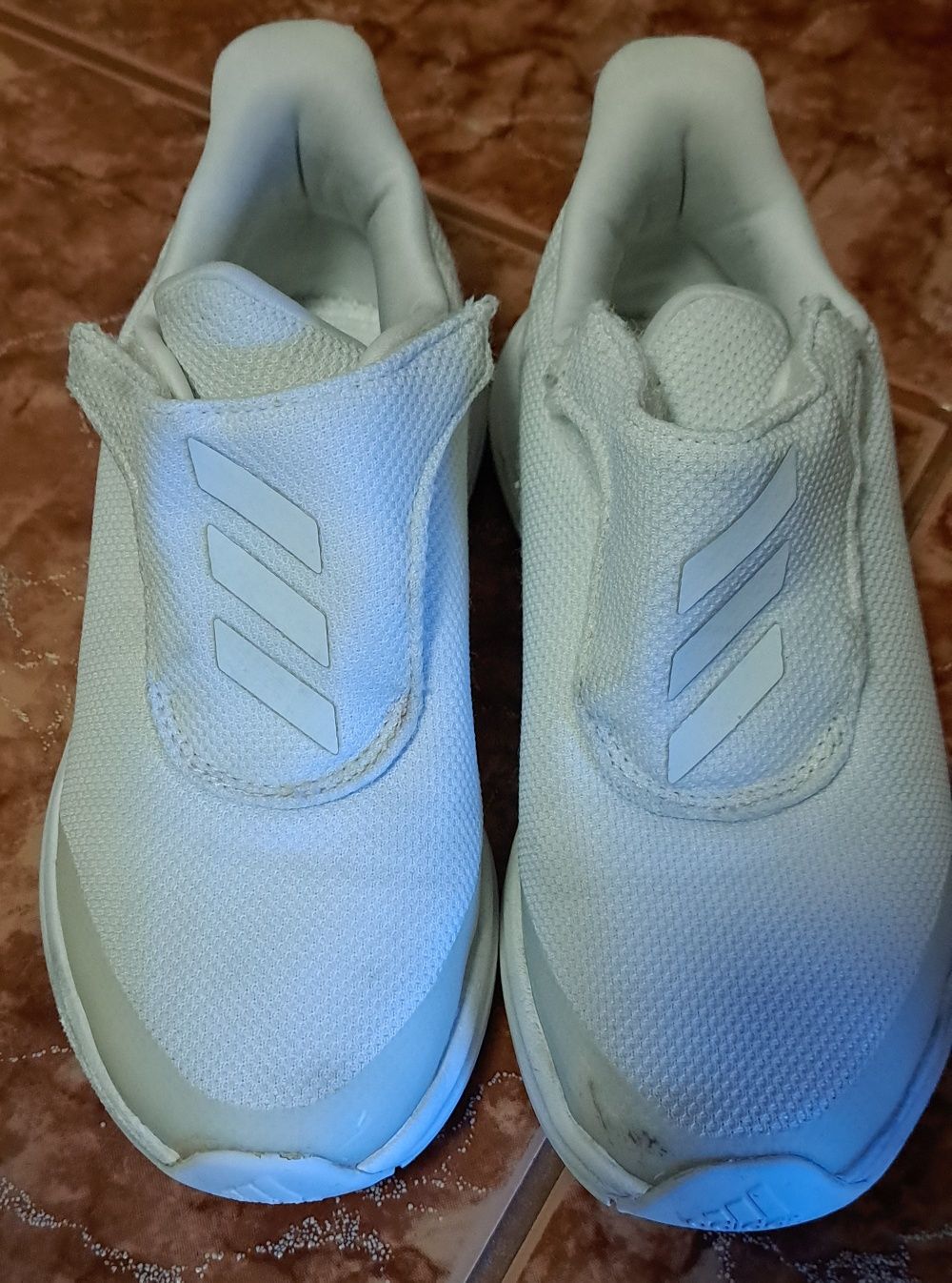 Adidași "Adidas" albi,nr 31,5