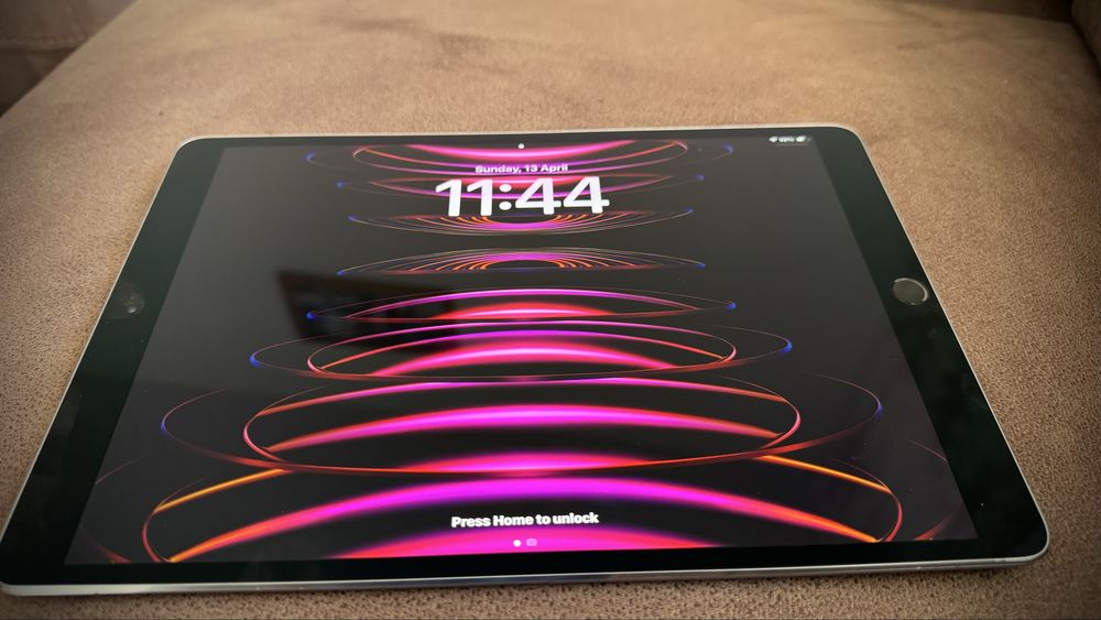 Ipad Pro “Отличен” + подарък