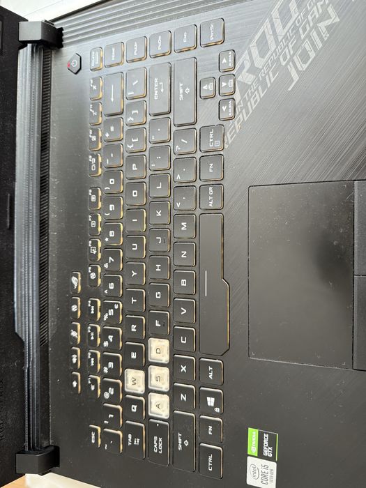 Laptop ASUS ROG Strix G512LI