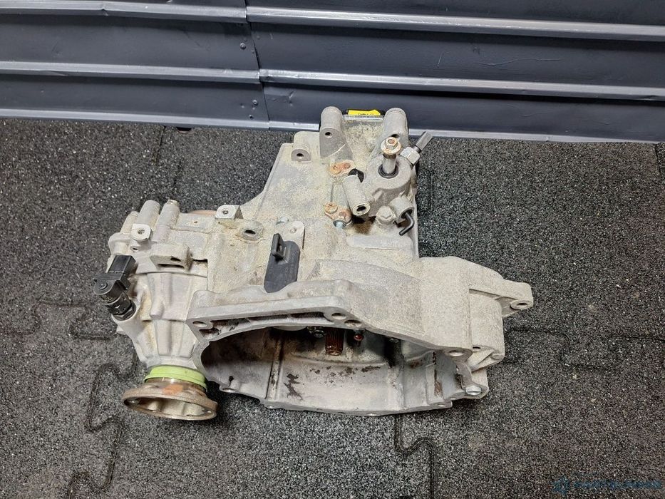 Cutie de viteze VOLKSWAGEN GOLF IV (1J1) [ 1997 - 2007 ] TDI (AGR, ALH) 66KW|90HP OEM EBJ