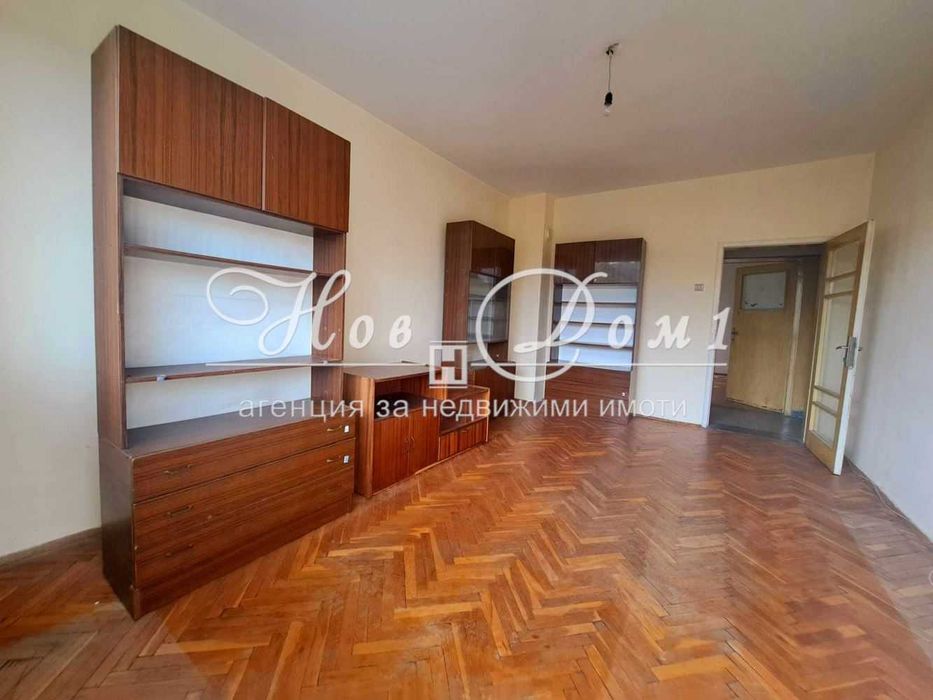 Продава се Тристаен апартамент в Варна, Чайка - 70 кв.м за 2329 €/кв.м - Снимка #2