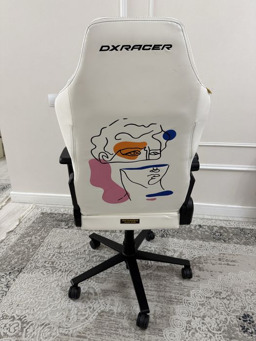 Игровое кресло Dxracer Craft Thinker