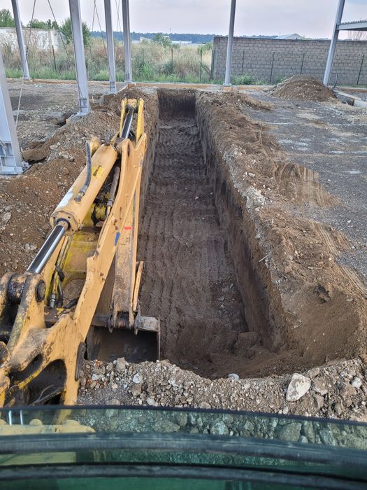 Prestez lucrari cu buldoexcavator , miniexcavator si bobcat