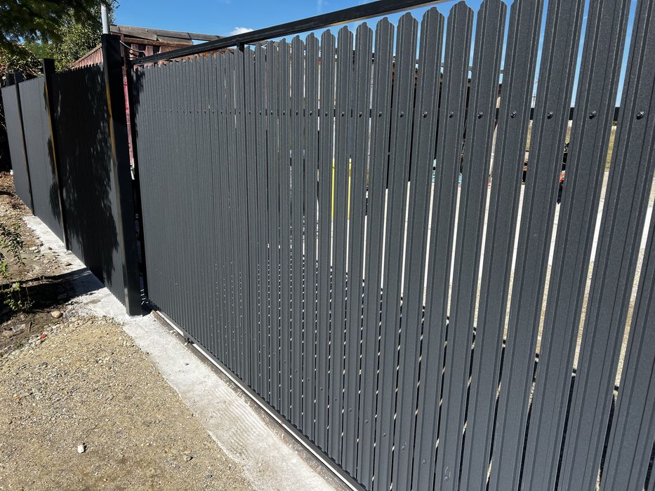 Poarta culisanta pe role sau batanta 5000x1800