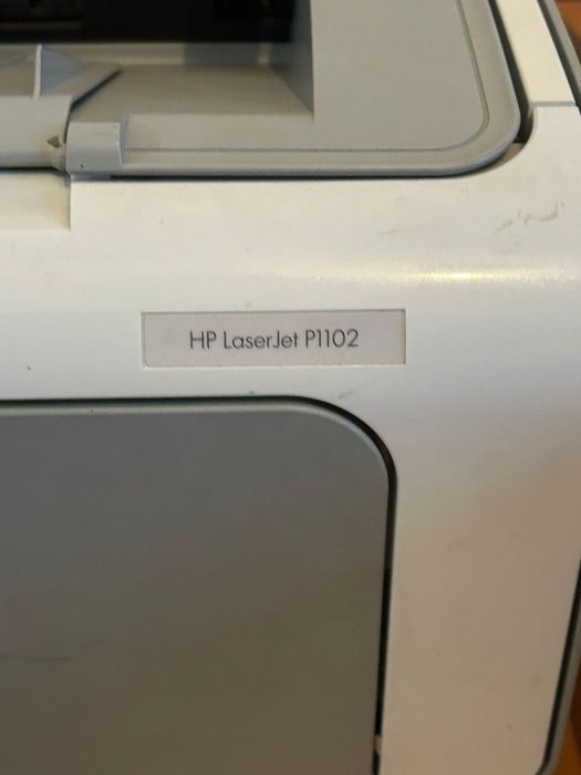 Продам принтер HP laserjet p1102