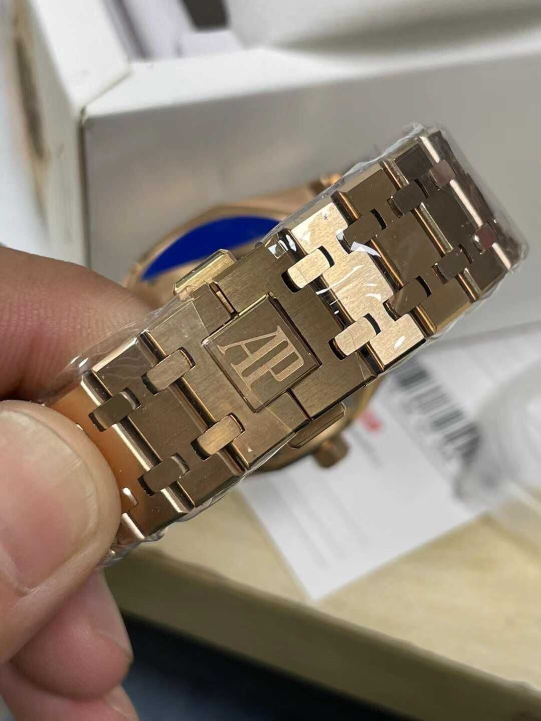 Audemars Piguet Royal Oak Злато / Черно