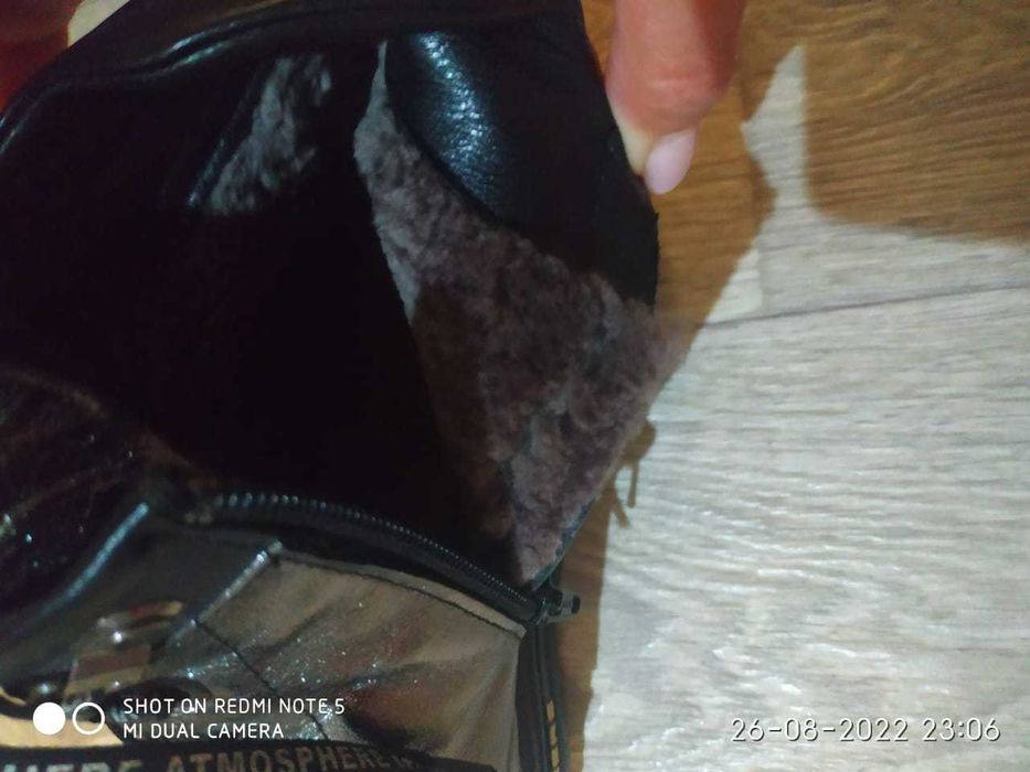 Продам кожаные зимние ботинки сапожки