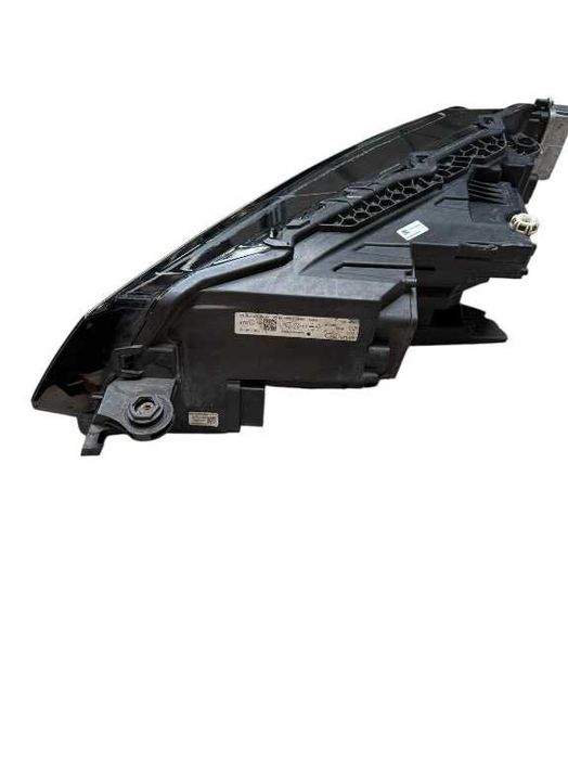 Far Dreapta Skoda Superb 3 Led Cod 3V1941016C