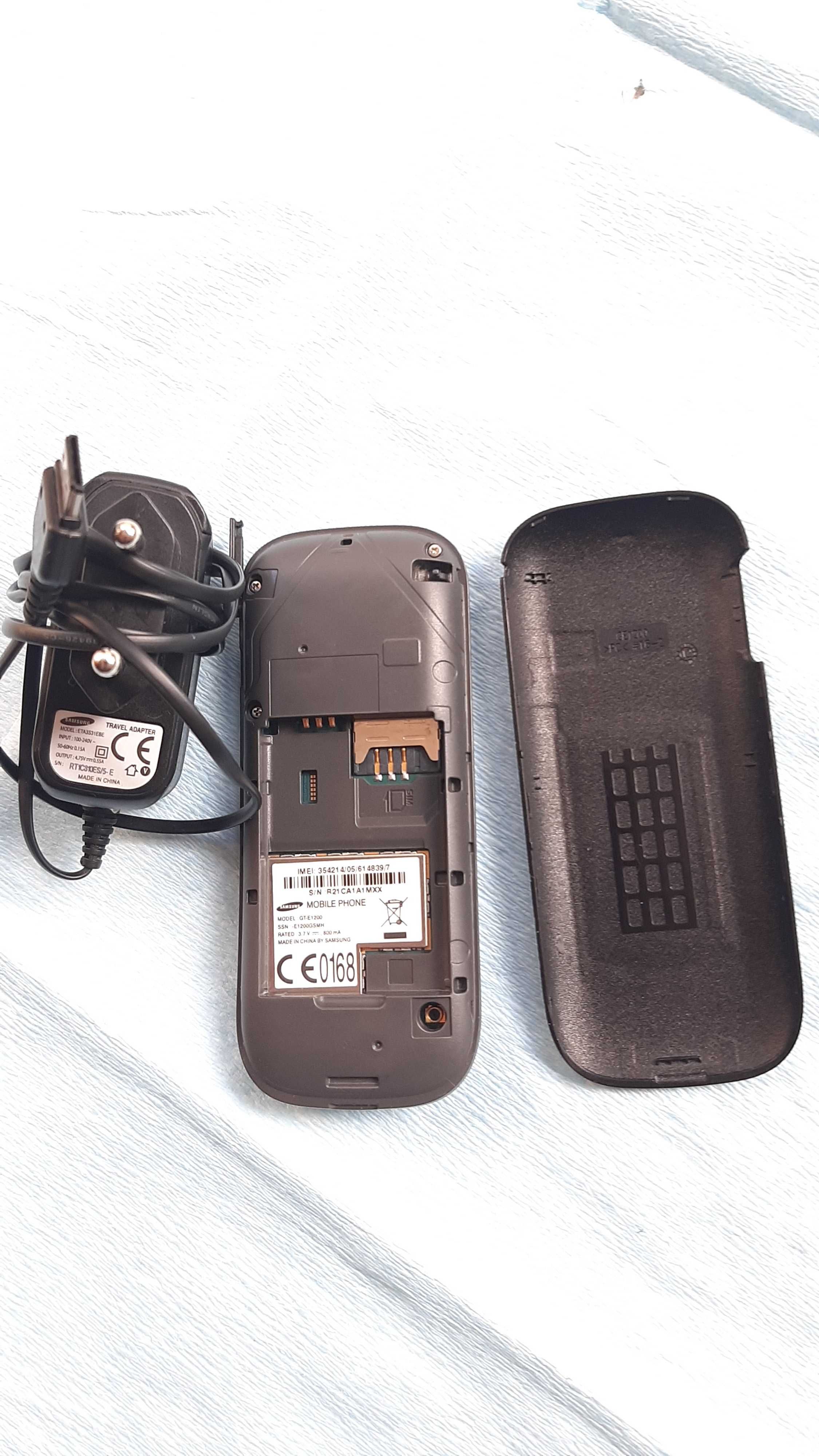 Telefon Samsung GT-E 1200, incarcator, negru, nou, fara acumulator