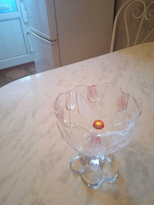 Конфетница , производство германия , новая , красивая , 2 000 т