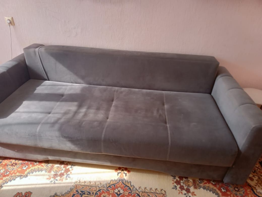 Продам диван,  б/у