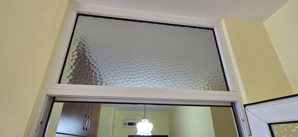 4 броя алуминиеви врати