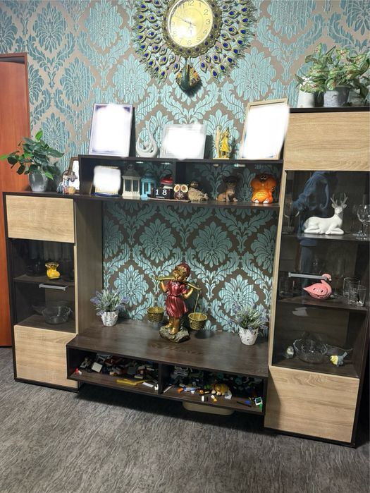 Продам горку для зала, гостинной