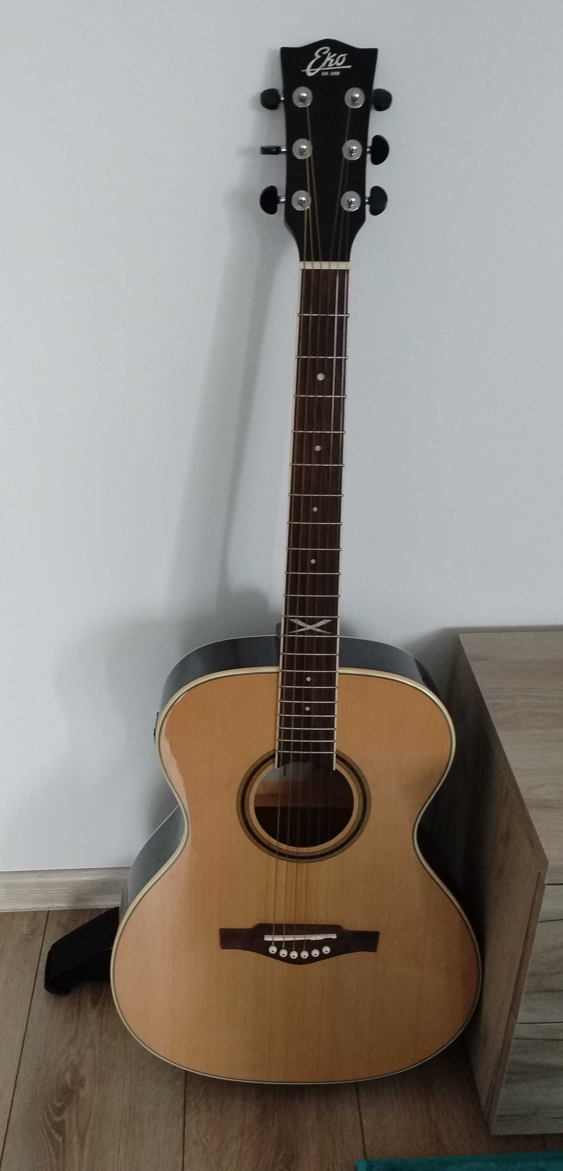 Chitară acustică Eko Est.1959 Model NXT018 EQ Pret avantajos