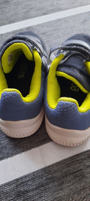 Маратонки Adidas