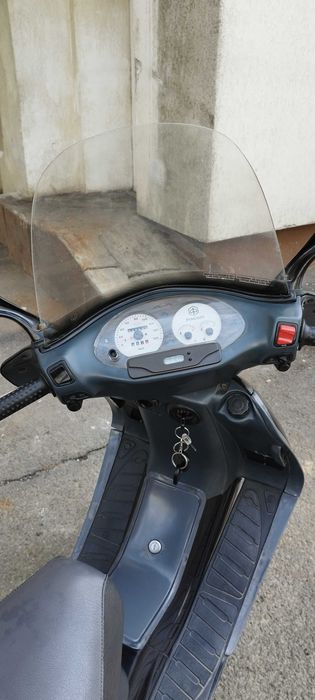 De vanzare maxiscuter PIAGGIO Hexagon 180cc