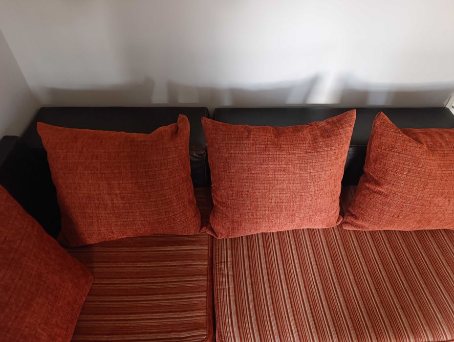 Ъглов диван с ракла и функция сън