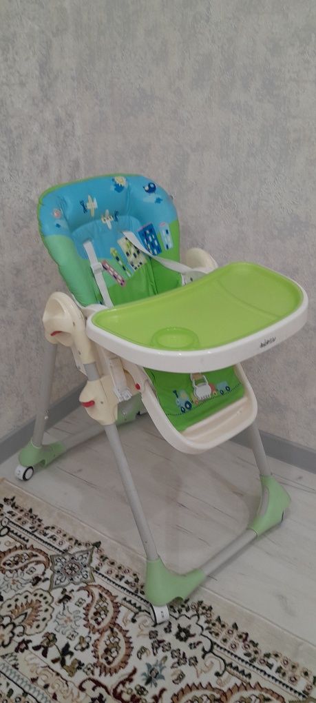 Столик для кормления