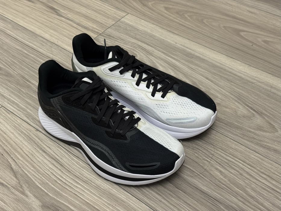 Беговые кроссовки Saucony Endhorphin Shift 2