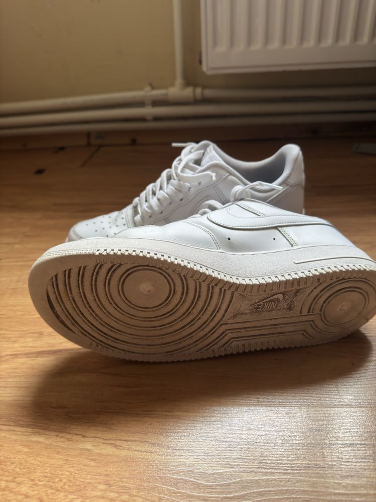 vand nike air force 1 albi marimea 43