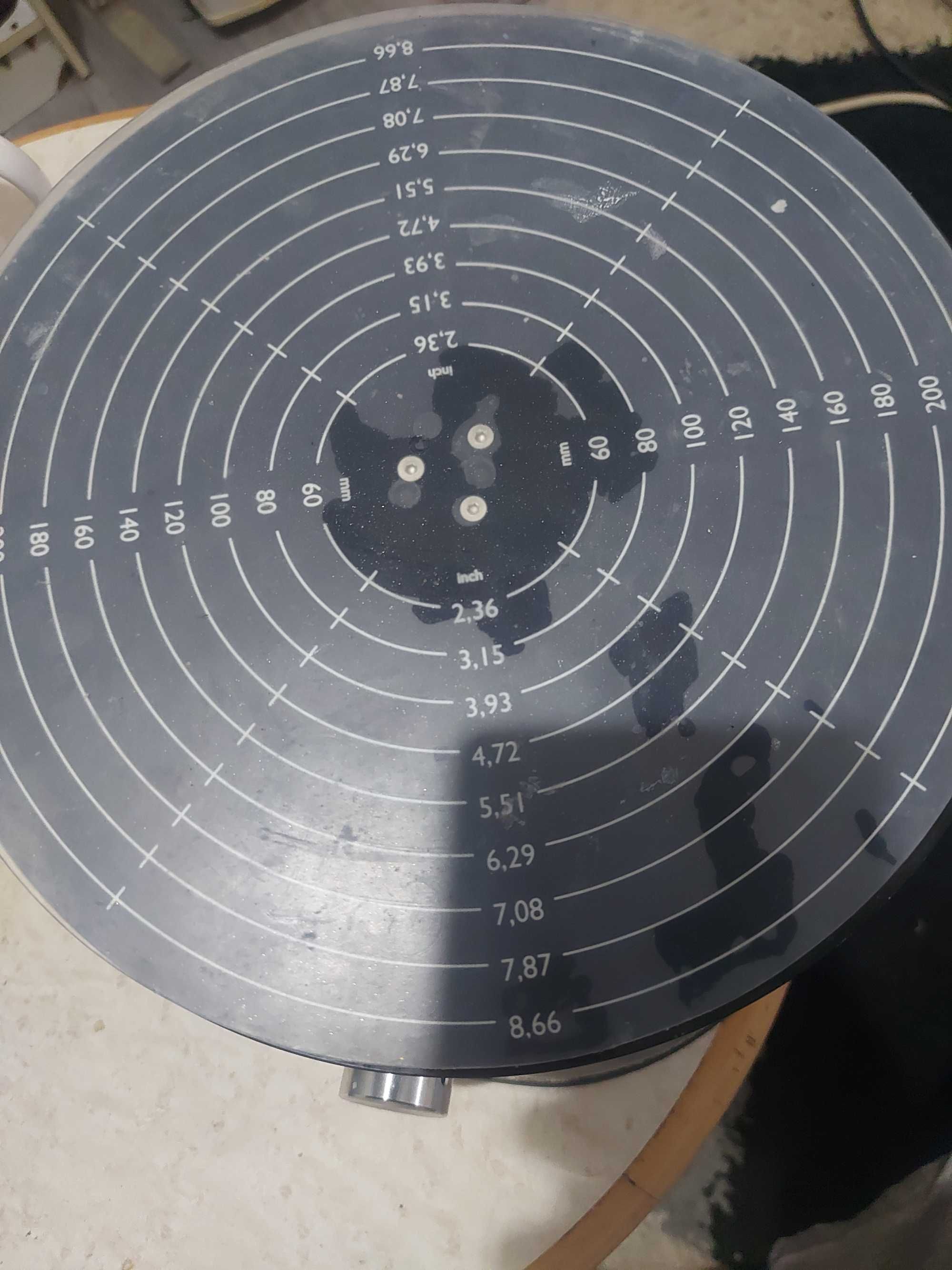 Dispozitiv electric pt ornare torturi