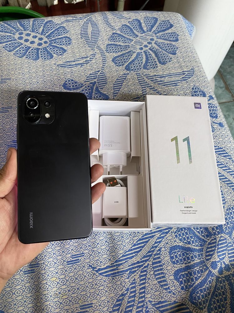 Xoiami 11 lite 5G.  8/256