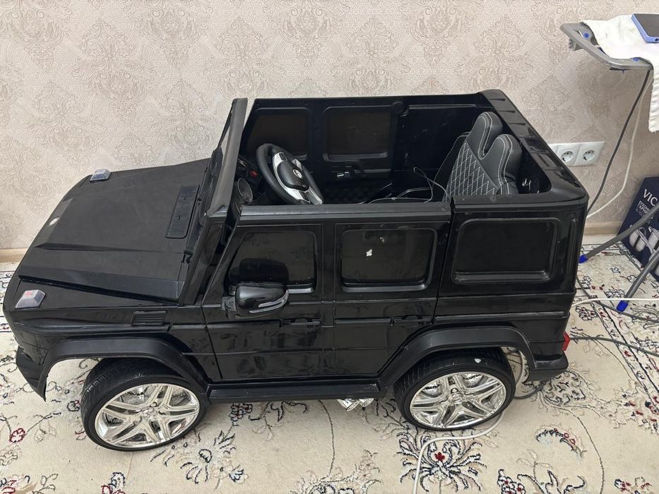 Машинка детская большая Мерседес