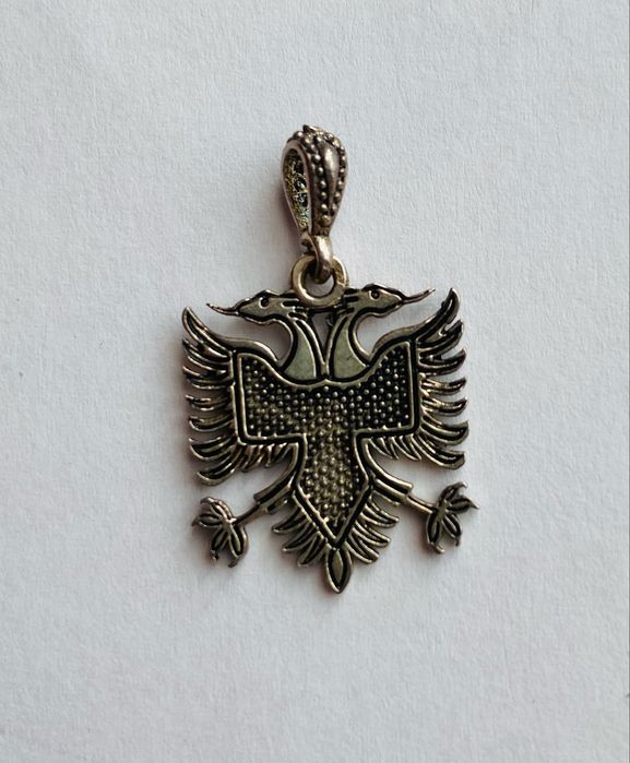 Pandantiv din argint tip stema in forma de vultur cu 2 capete