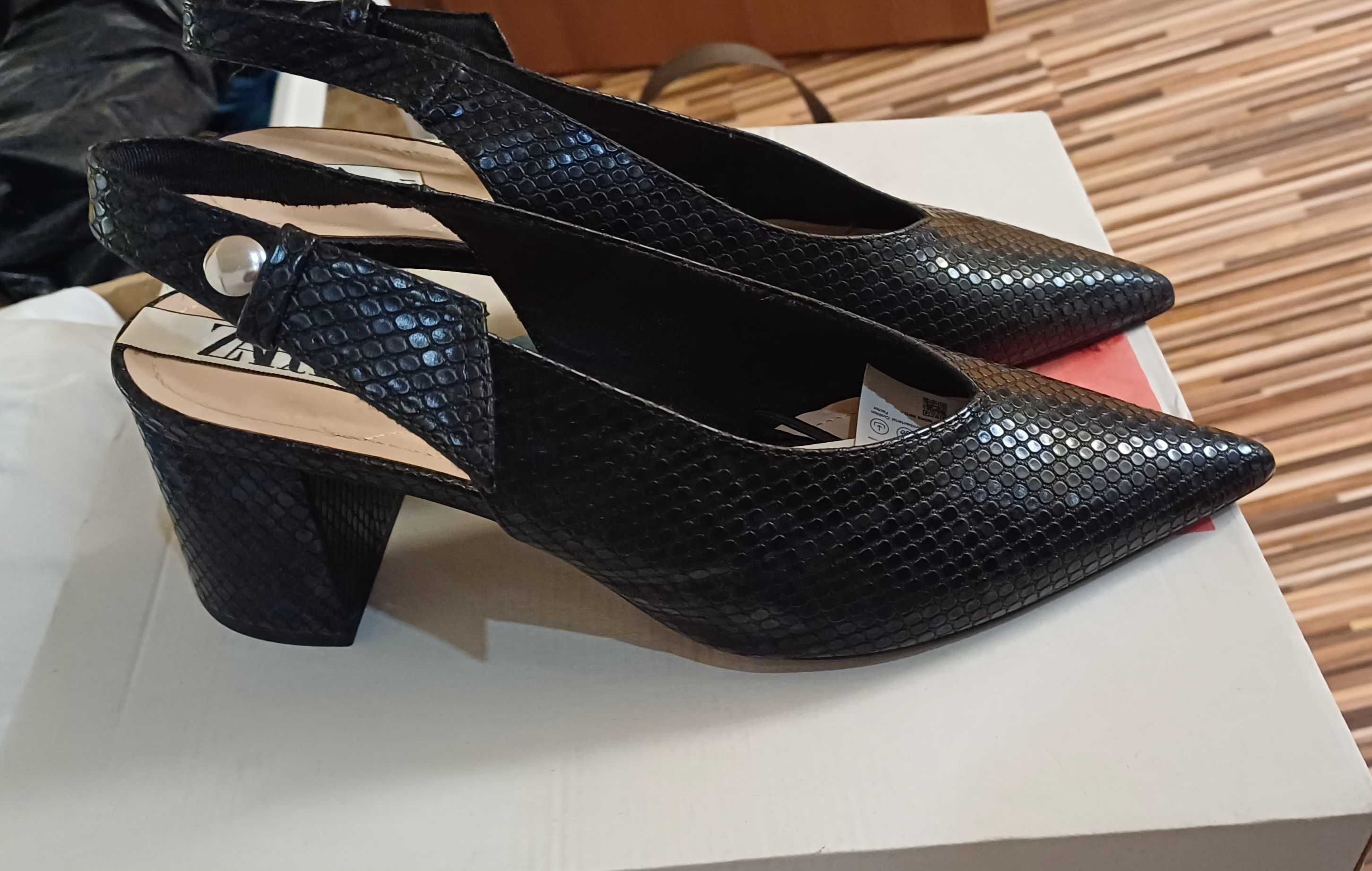 Zara 41 номер, нови