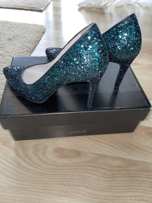 Vând pantofi stiletto , din piele , condur by Alexandru