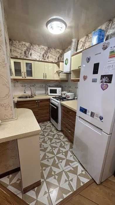 Срочно сдам 2- комнаты   Алмазар  3/9  Корасарой  2-Роддом  838*