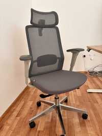 Ергономичен офис стол Chair Pro Nexus White-Edition- Light Grey Seat
